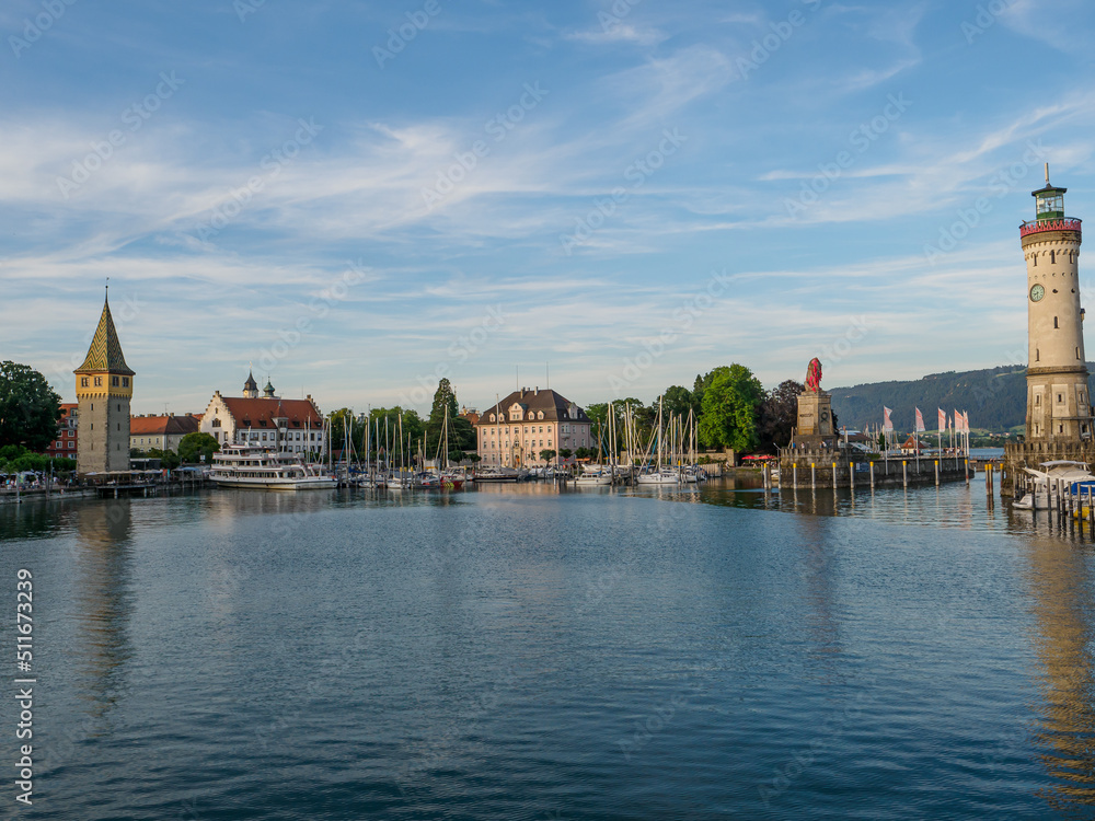 Fototapeta premium Sommerabend in Lindau am Bodensee