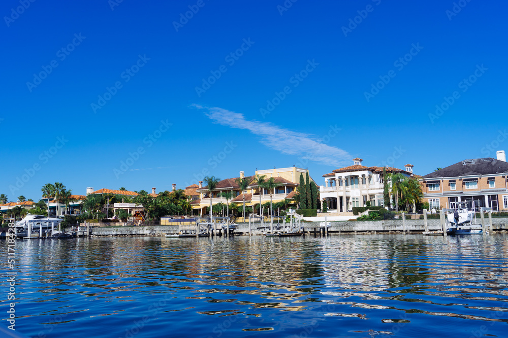 Fototapeta premium Beautiful Hillsborough bay bayshore waterfront house in Tampa, Florida