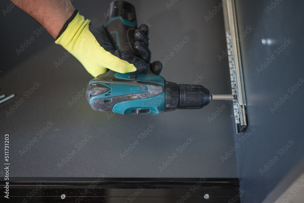 Screwing of the sliding mechanism in a case, the sliding mechanism in a