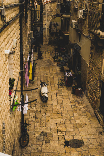 Fototapeta Naklejka Na Ścianę i Meble -  street in the town, italia