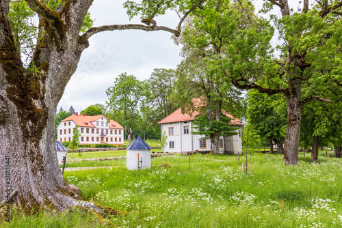 Old country house in a nature park © Lars Johansson