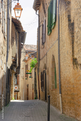 Obraz na płótnie Veiw at the medieval street in the in Lautrec, France w salonie