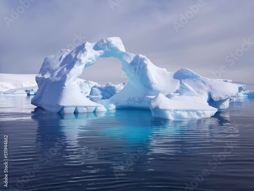 iceberg in antartica 2 © ravi