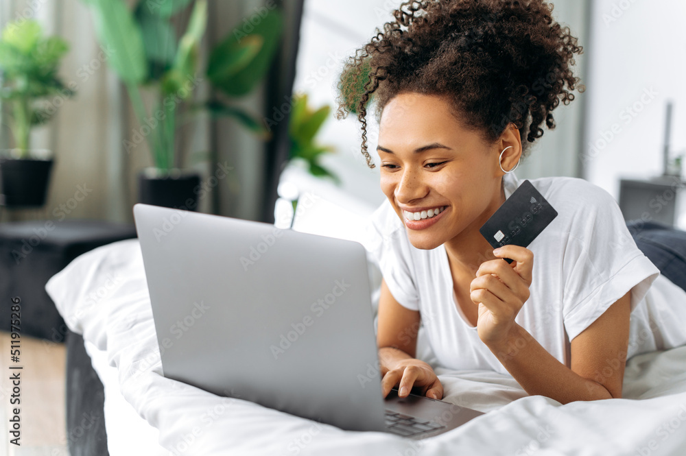 Girl online shopping clearance