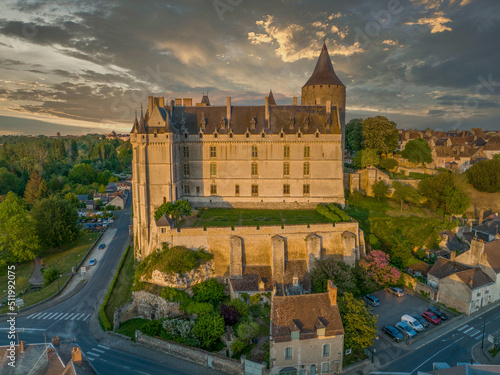 Fotografia Sunset aerial view of Chateaudun  castle in Eure-et-Loire in France with imposin