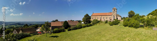 Eglise Notre-Dame-de-l'Assomption butte de Suin, Charolais, Saône-et-Loire, Bourgogne-Franche-Comté, France