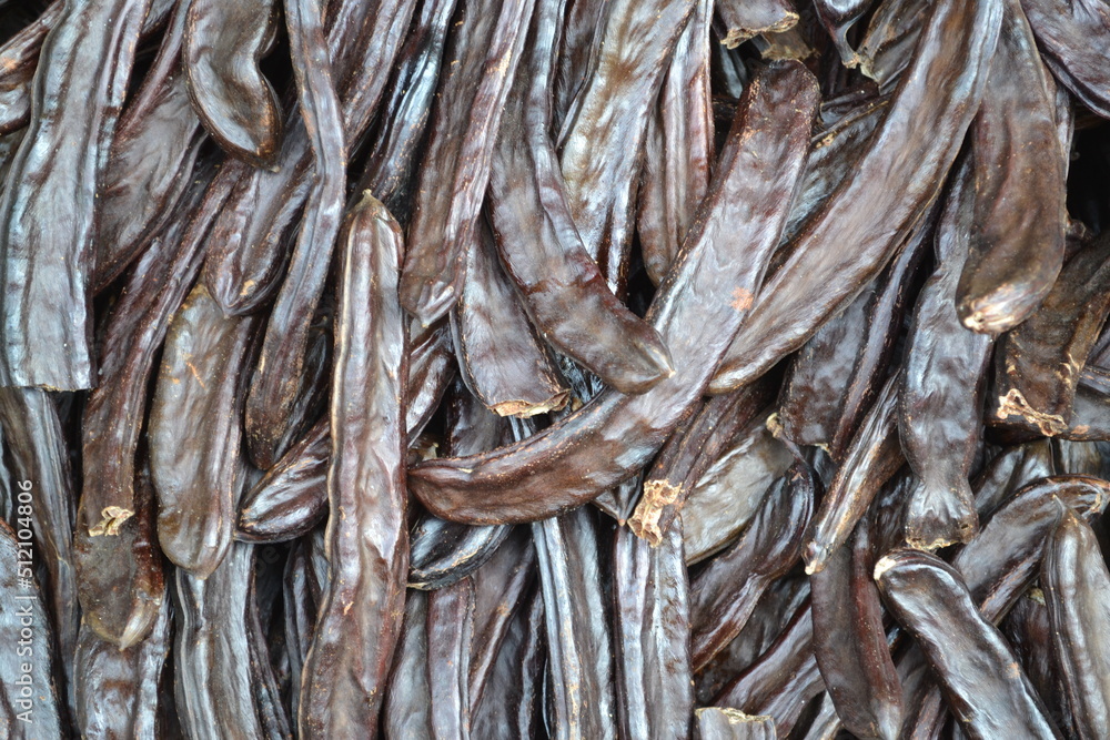 close up of dried fish, keçiboynuzu, yiyecek, organik, tarım, meyva, yemiş, gıda,besin,tatlı gıda,bitki,
