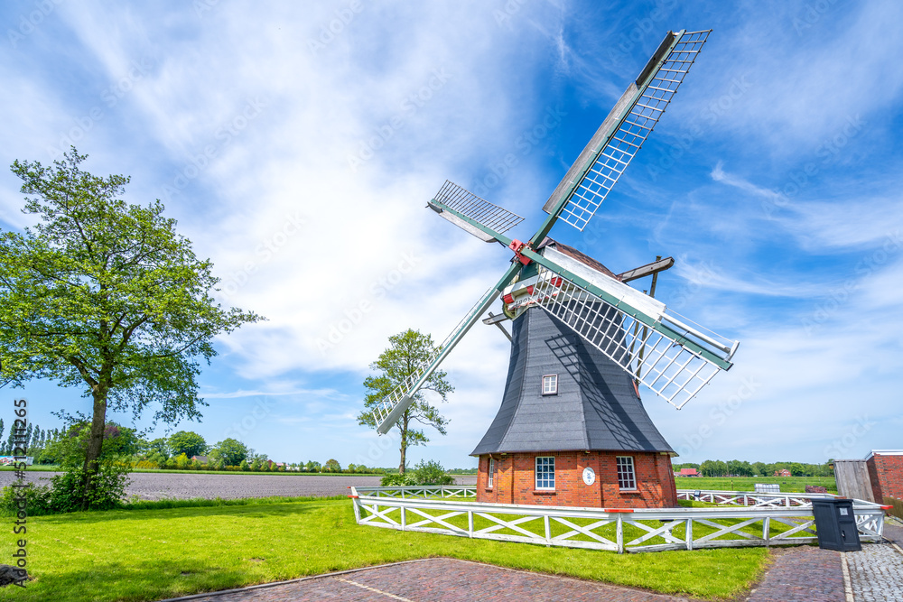 Erdholländer, Mühle, Großheide, Ostfriesland, Deutschland Erdholländer, Mühle, Großheide, Ostfriesland, Deutschland