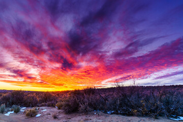 Papier peint photo Prune Sunset in New Mexico  © Alexey Stiop