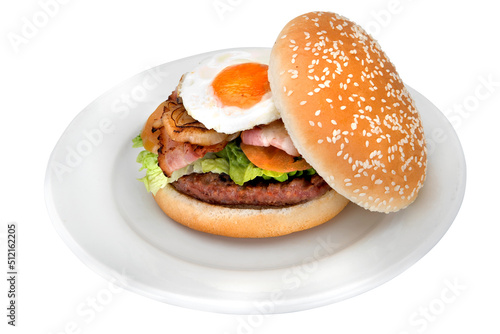 amburguesa de carne con lechuga y huevo