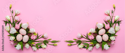 Konstfotografi Easter background with Easter eggs and spring flowers