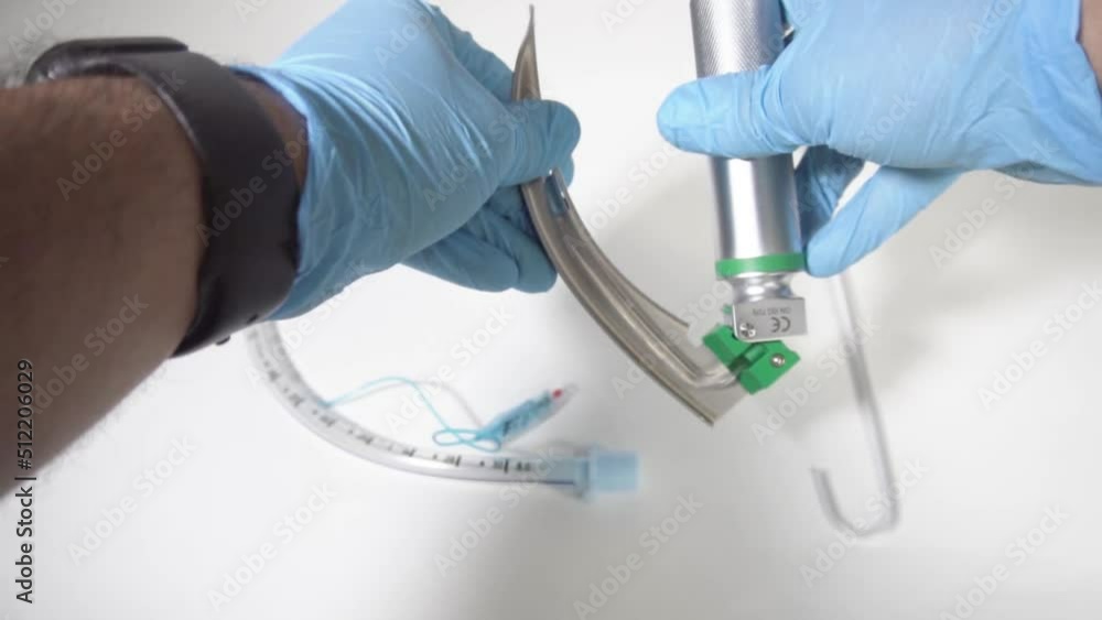 Laryngoscope for intubation1, Hamburg, Germany, 2022 Emergency Rescue and Hospital Medical