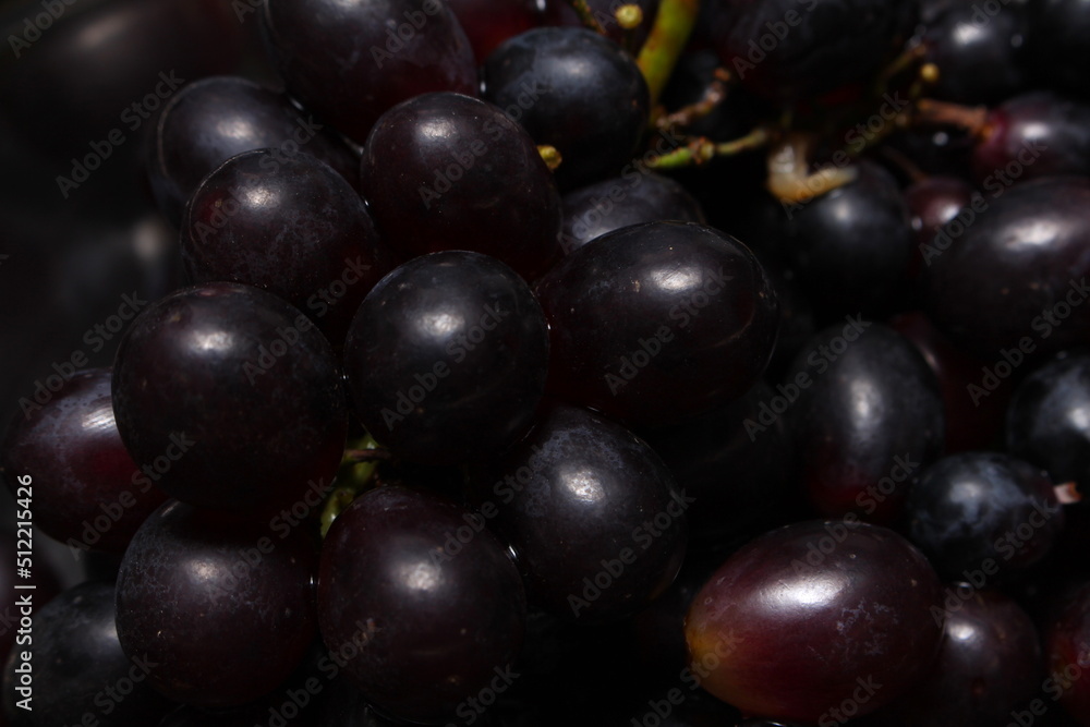 focus on the grapes, closeup on bunch of grape, grape fruit details, details of the grapes on the bunch focus on the grapes, closeup on bunch of grape, grape fruit details, details of the grapes on the bunch