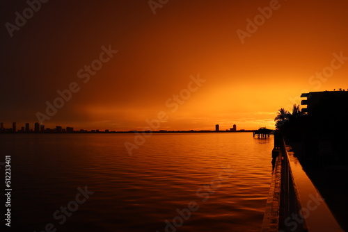 Obraz na plátně Biscayne Bay Sunset Golden Hour Miami Florida