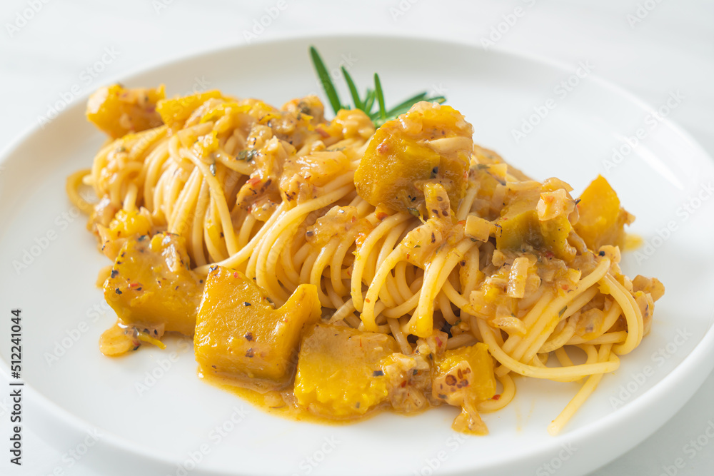 pumpkin spaghetti pasta alfredo sauce