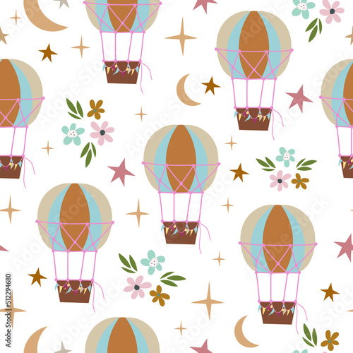 Seamless pattern with balloons. Balloon with a basket. Children's pattern.