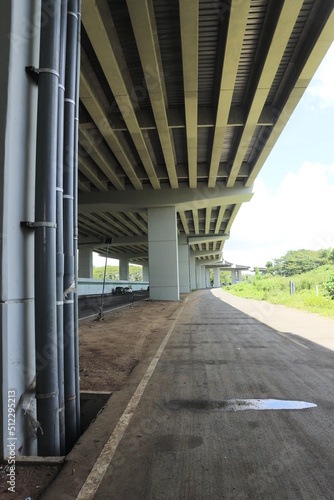 flyover seen from below, looking at the concrete construction