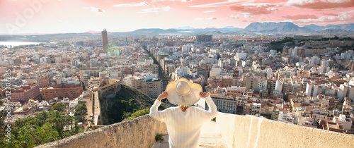 Fotografiet Tourism in Alicante- traveler girl in Spain