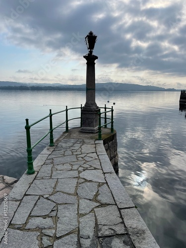 Vue sur le lac majeure photo