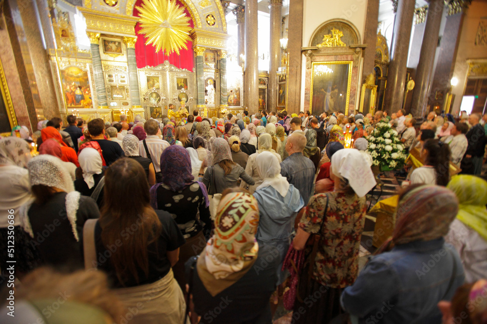 Faithfuls at Kazan Cathedral, Saint Petersburg, Russia