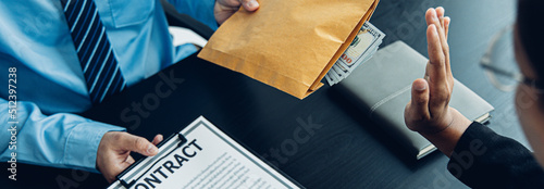 фотографія Businessmen refuse to accept money bribery or fraud or cheat, Combating Illegal Receiving of Money and Social Injustice, Anti bribery and corruption concept