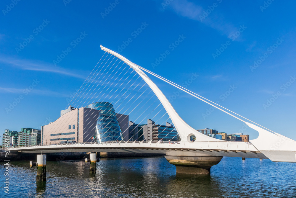 Obraz na płótnie Samuel Beckett Bridge across the River Liffey in Dublin, Ireland w salonie