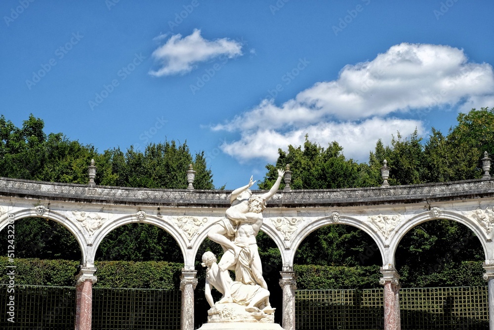 Obraz premium Bosquet de la ColonnadeEnlèvement de Proserpine par Pluton , par François GirardonChâteau de Versailles, France