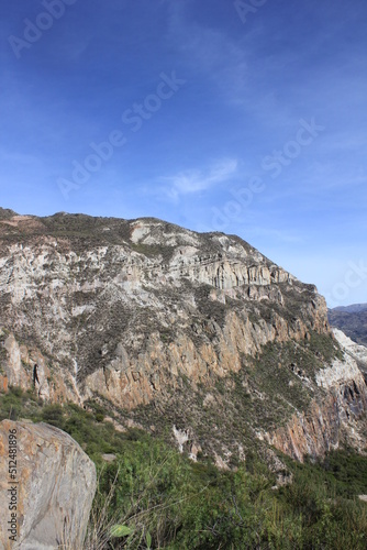 montaña en el sur del peru con pinus radiata al rededor 2018 perú