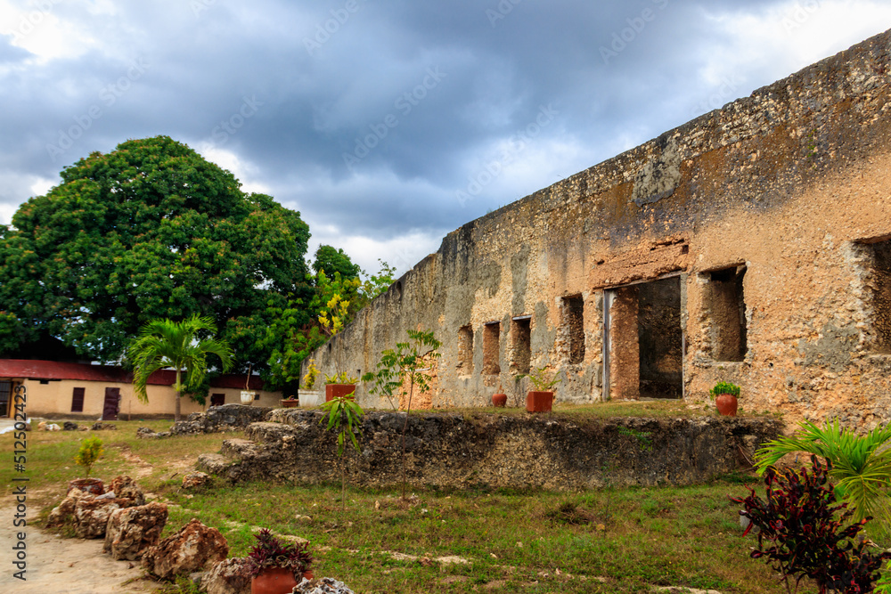 Ruins of Mtoni palace in Zanzibar, Tanzania Ruins of Mtoni palace in Zanzibar, Tanzania