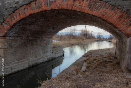 alte Br  cke   ber Fluss  Wienerneust  dter Kanal  Nieder  sterreich