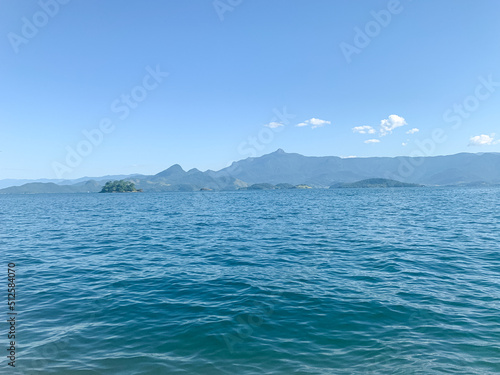 MAR ILHAS HORIZONTE AZUL VERDE ONDAS CÉU