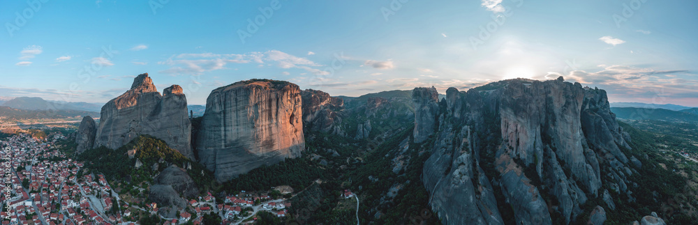 Obraz premium Greece Meteora landscape panorama. Kalambaka village and rock formation. Europe travel destination