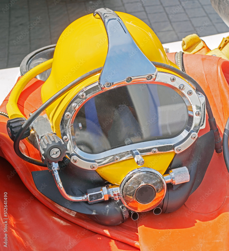 Wetsuit equipment for industrial diving Wetsuit equipment for industrial diving