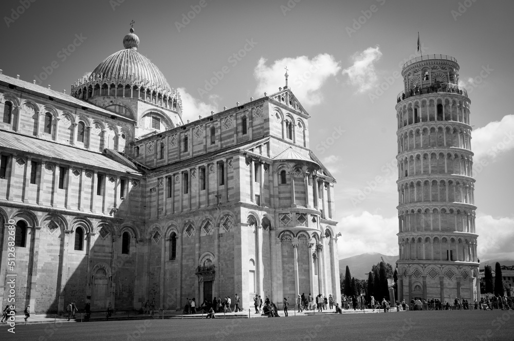 The Leaning Tower of Pisa and surrounding buildings.