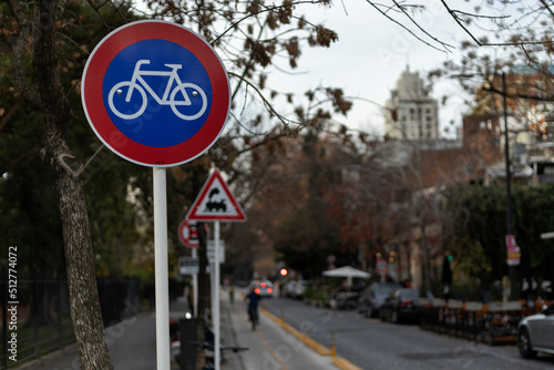 Bike lane sign on a Buenos Aires street