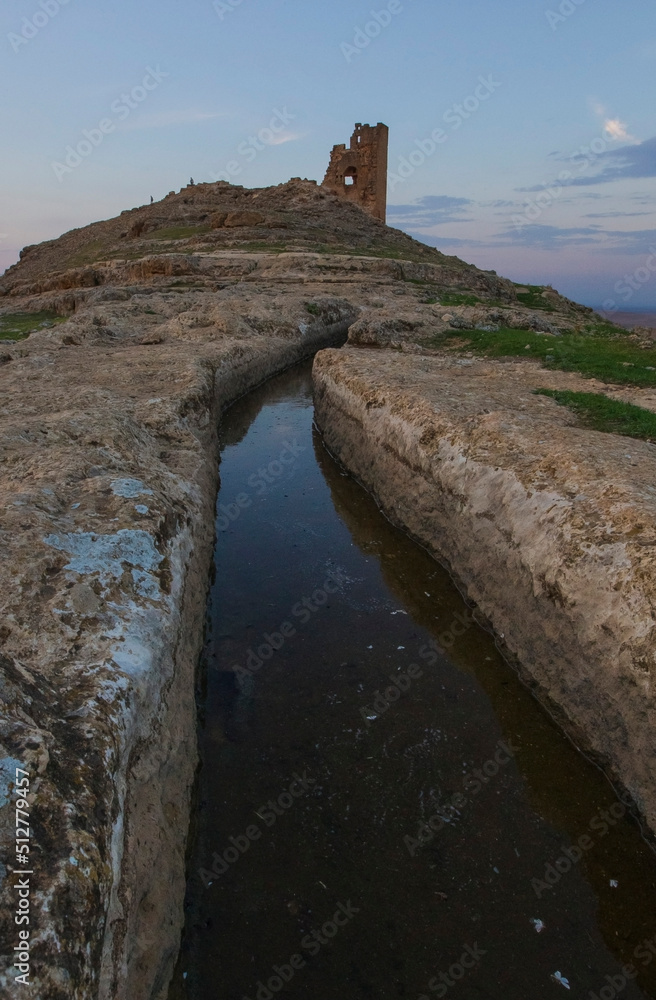 Zerzevan Castle was established as a military base on the old trade route between Diyarbakır and Mardin during the Eastern Roman Empire. Zerzevan Castle water channel surprises scientists.