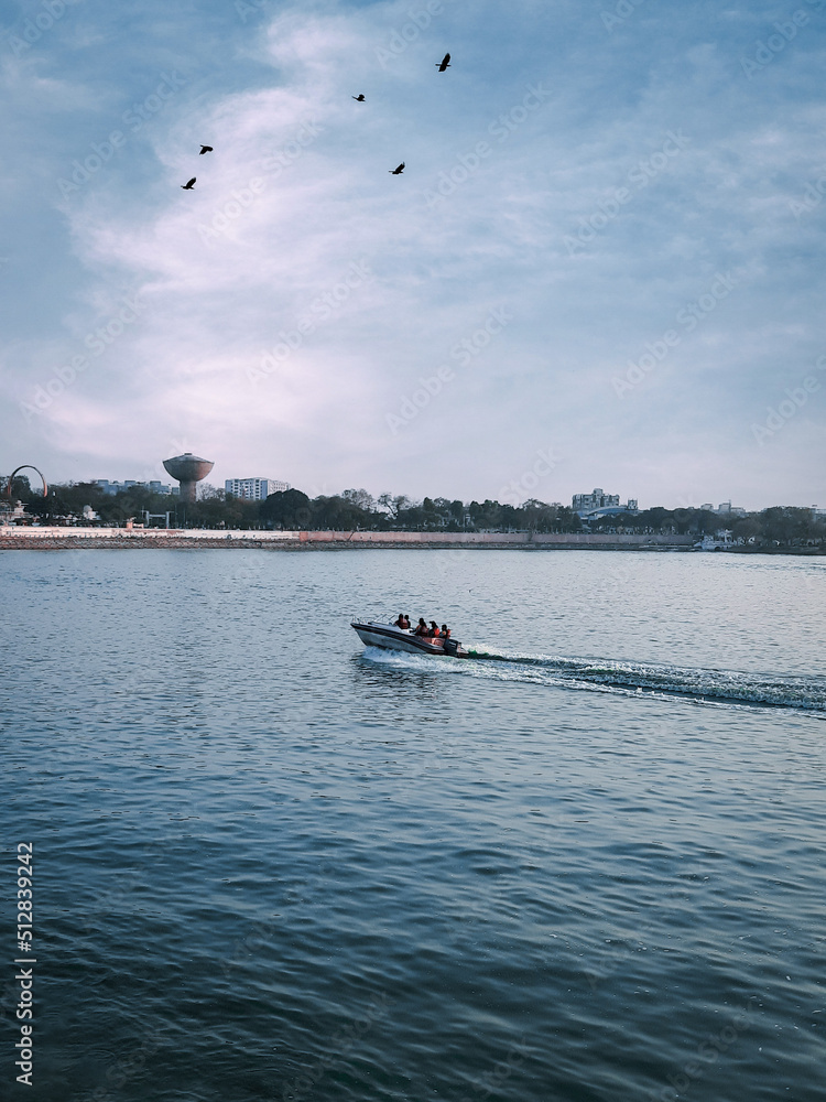 Fototapeta premium boat on the lake