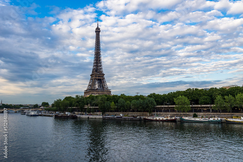 Tour Eiffel depuis le Pont de Bir-Hakeim © Ldgfr Photos