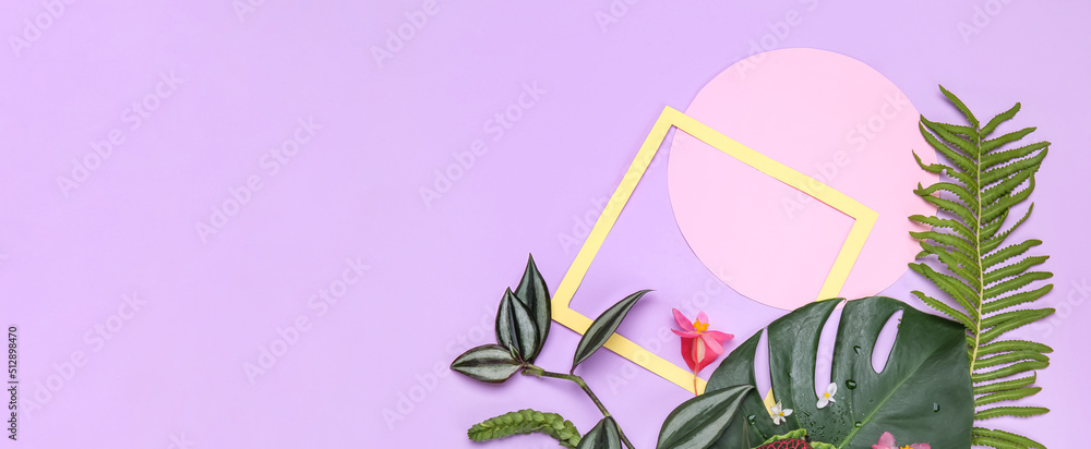 Obraz premium Composition with fresh tropical leaves on color background with space for text, top view