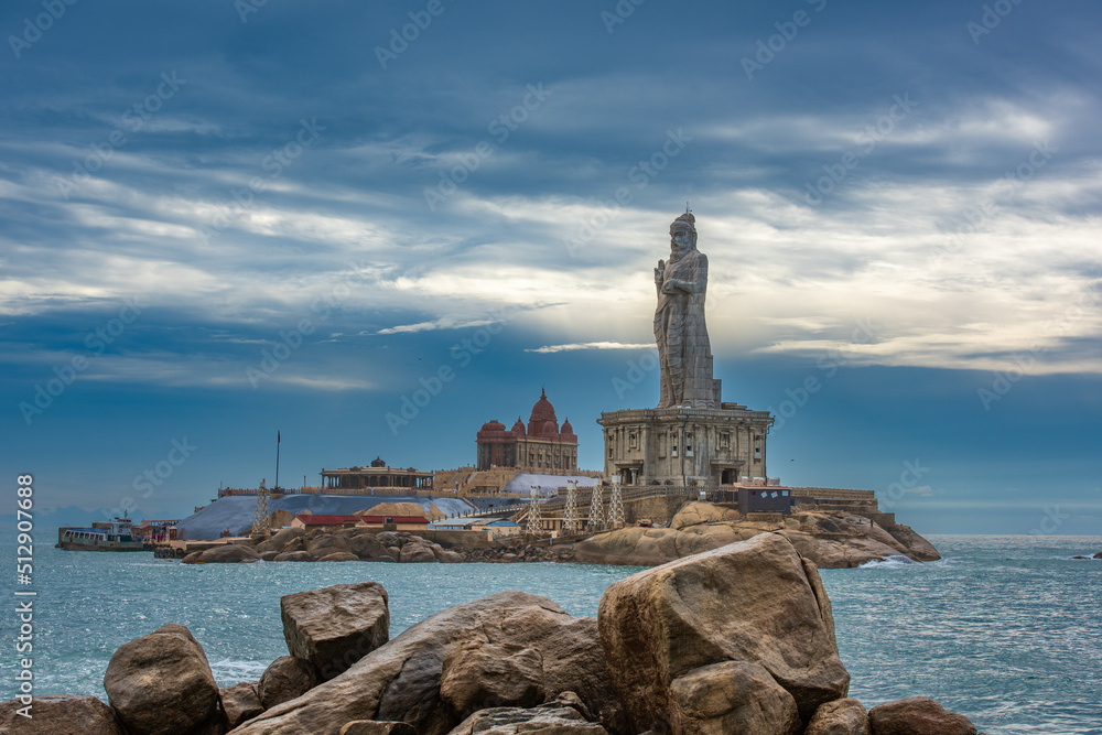 Fototapeta premium Thiruvalluvar Statues on the rock.