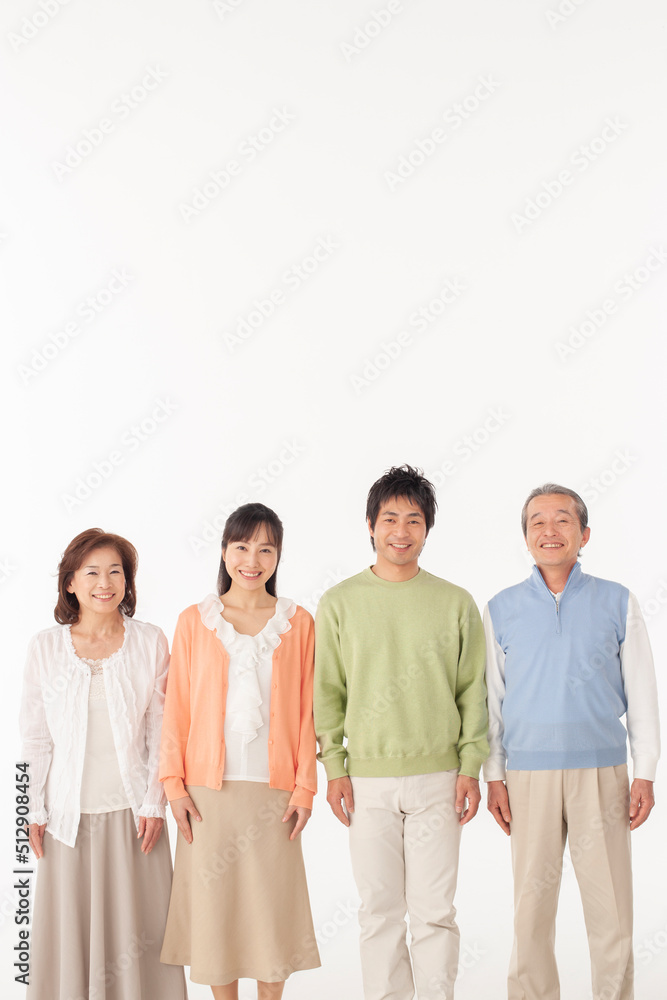 笑顔の二世代家族のポートレート