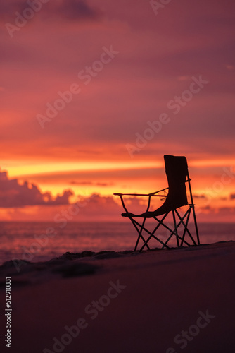 silhouette of a chair © ekanan