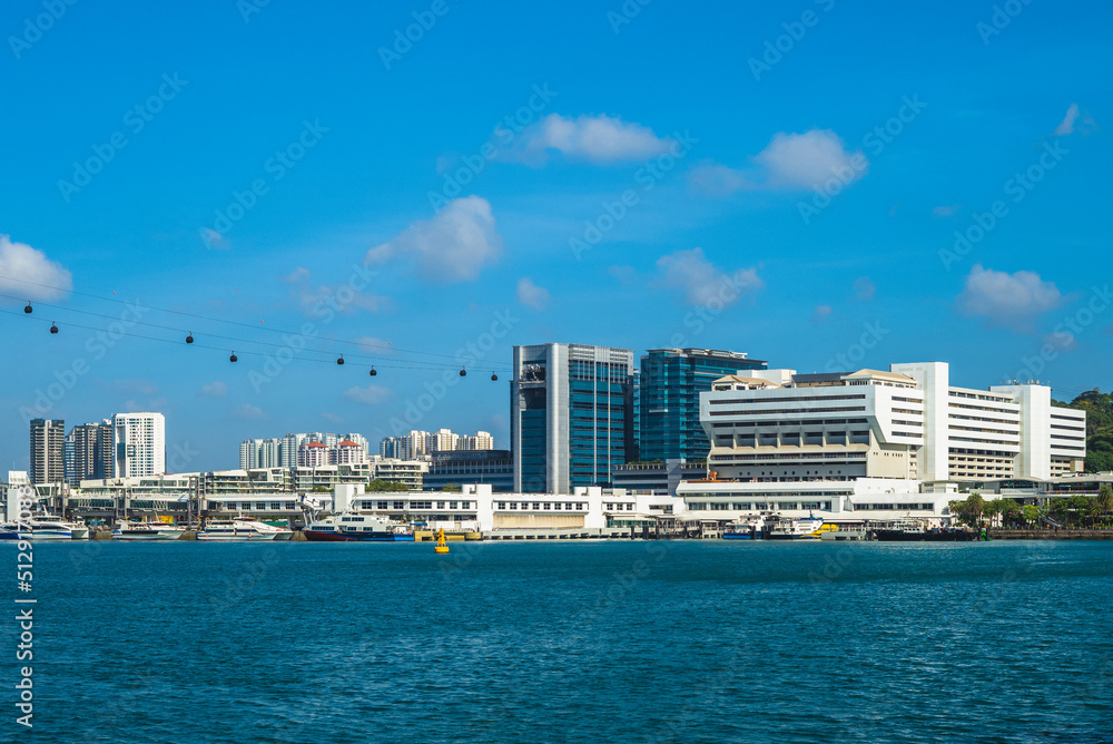 scenery of singapore with cable car to sentosa