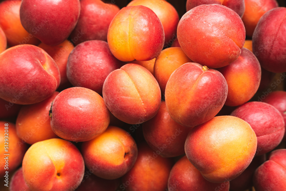 Draufsicht auf frische Marillen. Obst Hintergrund. Draufsicht auf frische Marillen. Obst Hintergrund.