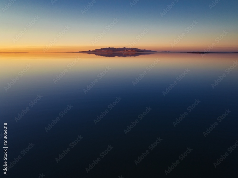 Fototapeta premium Great Salt Lake at Sunset