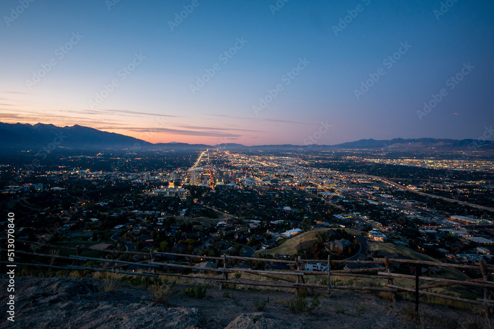 Obraz premium Dawn Over Salt Lake City