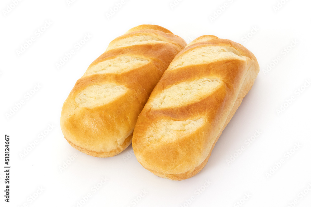 pains au lait isolé sur un fond blanc
