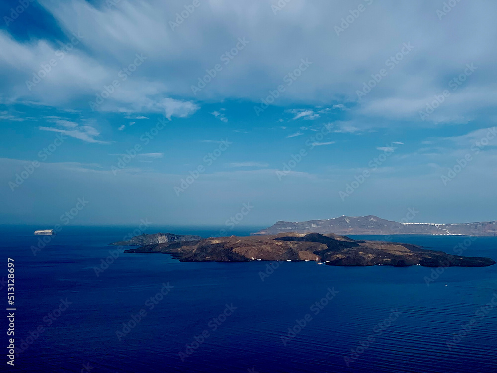 Santorin, bluesky, meer, Insel, Himmel, Wolken, blaues Meer, Insel mit Meer, Meer und Himmel, Wolken und Meer