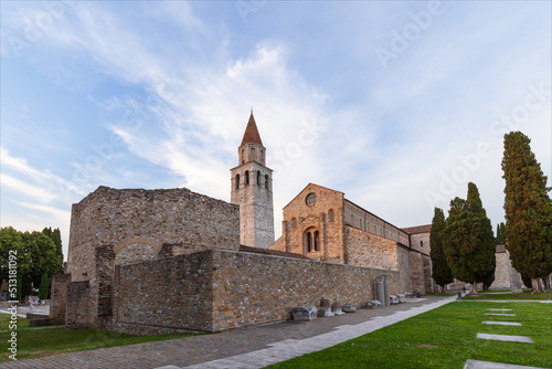 Antica basilica patriarcale in stile romanico. photo