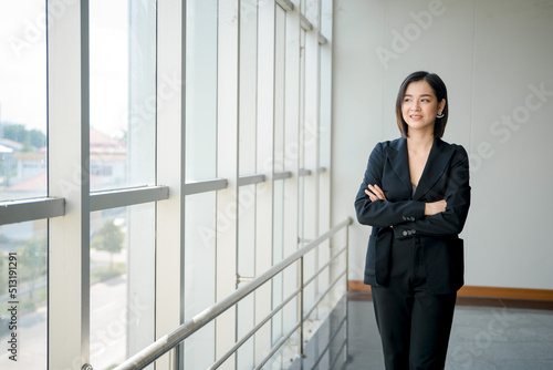 Wallpaper Mural Portrait of a successful business woman Torontodigital.ca